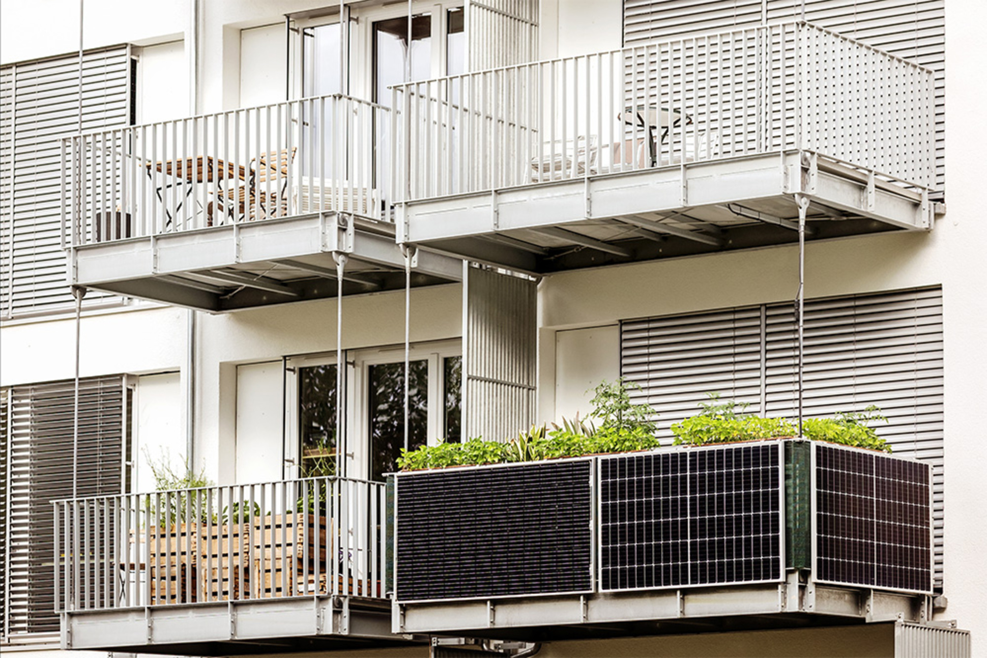 Balkon­kraftwerk bei Elektrotechnik Matthias Mahlmeister in Ramsthal