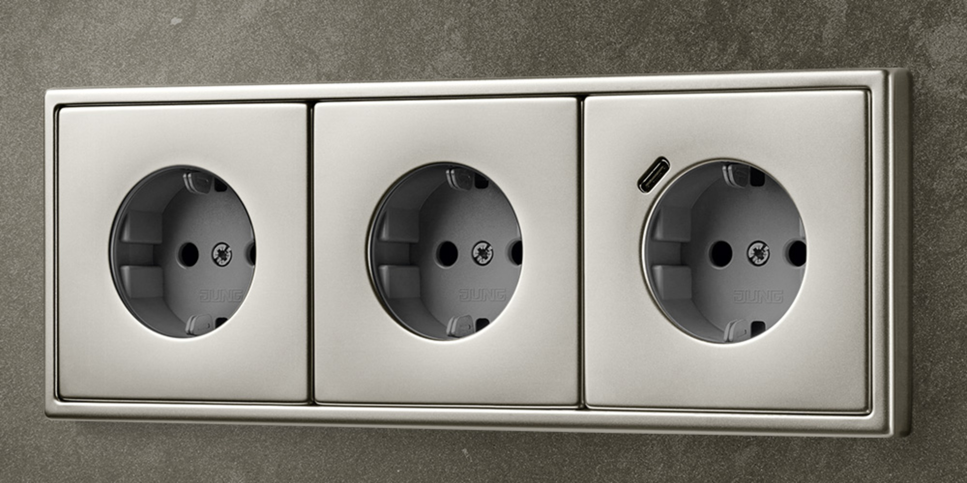 SCHUKO® Steckdosen mit USB bei Elektrotechnik Matthias Mahlmeister in Ramsthal