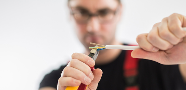 Elektroprüfung bei Elektrotechnik Matthias Mahlmeister in Ramsthal