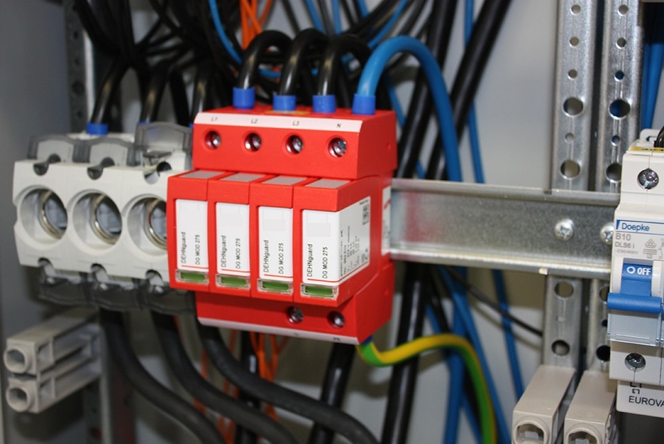 U berspannungsschutz bei Elektrotechnik Matthias Mahlmeister in Ramsthal